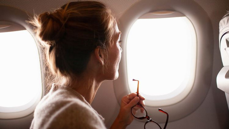AEROPLANE EARS? TIPS FOR EASING CLOGGED EARS ON A FLIGHT